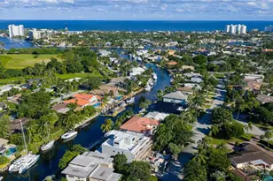 2729 NE 23rd Ct, Pompano Beach, FL 33062 - Photo 14