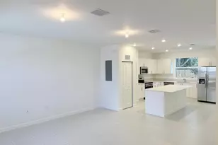 154 SE 10th Ct, Florida City, FL 33034 - Photo 2