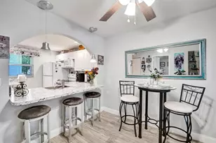 9480 Poinciana Pl, Davie, FL 33324 - Photo 12