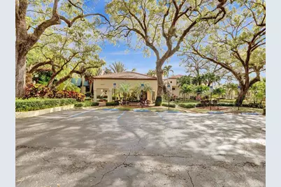 9480  Poinciana Pl, Unit #201, Davie, FL 33324 - Photo 46