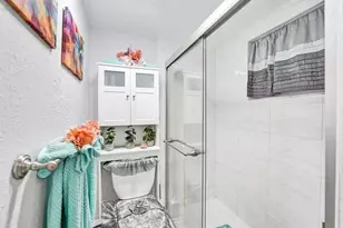 9480 Poinciana Pl, Davie, FL 33324 - Photo 34