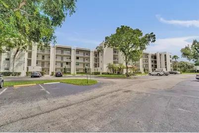 9480  Poinciana Pl, Unit #201, Davie, FL 33324 - Photo 36