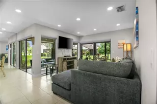 5667 Parkwalk Cir E, Boynton Beach, FL 33472 - Photo 8