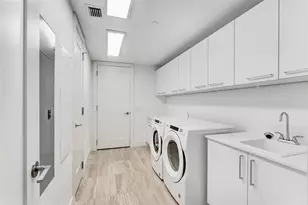 100 E Las Olas Blvd, Fort Lauderdale, FL 33301 - Photo 16