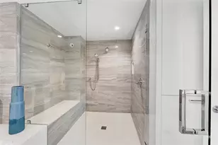 100 E Las Olas Blvd, Fort Lauderdale, FL 33301 - Photo 22