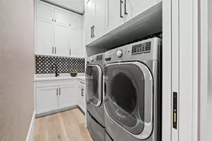 2408 NE 27th Ave, Fort Lauderdale, FL 33305 - Photo 20