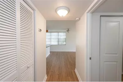9471  Evergreen Pl, Unit #201, Davie, FL 33324 - Photo 12