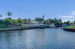 949 SE 10th Ct, Pompano Beach, FL 33060 - Photo 8