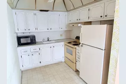 103  Newport F, Unit #103, Deerfield Beach, FL 33442 - Photo 2