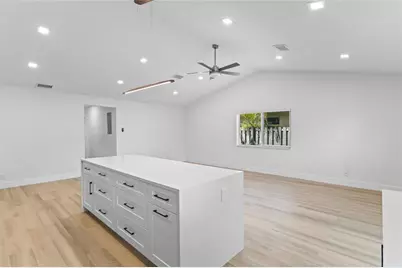 1402 NE 34th St, Oakland Park, FL 33334 - Photo 40