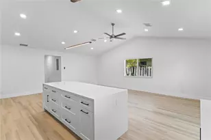 1402 NE 34th St, Oakland Park, FL 33334 - Photo 40