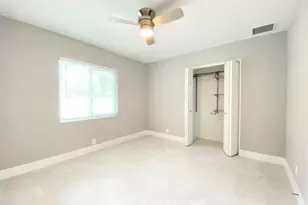 1402 NE 34th St, Oakland Park, FL 33334 - Photo 18