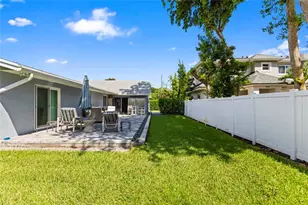 1402 NE 34th St, Oakland Park, FL 33334 - Photo 26