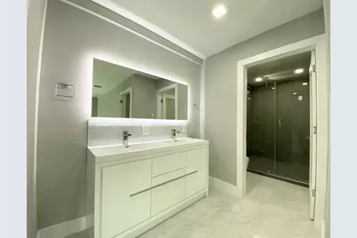 1402 NE 34th St, Oakland Park, FL 33334 - Photo 12