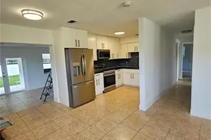 10680 SW 4th St, Sweetwater, FL 33174 - Photo 10