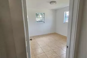 10680 SW 4th St, Sweetwater, FL 33174 - Photo 14