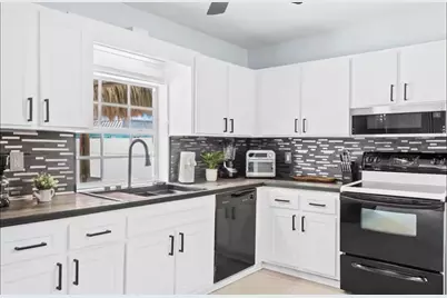 304 SE 4th St, Dania Beach, FL 33004 - Photo 6