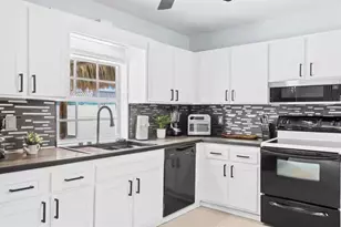 304 SE 4th St, Dania Beach, FL 33004 - Photo 6