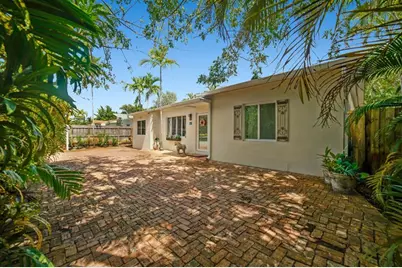 1420 NE 15th Ave, Fort Lauderdale, FL 33304 - Photo 2