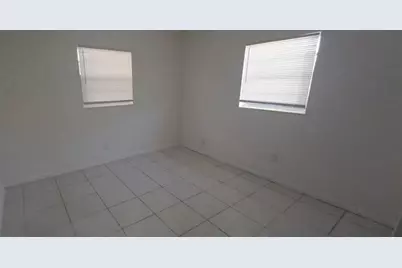 1810 S 32nd St, Fort Pierce, FL 34947 - Photo 8