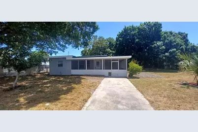 1810 S 32nd St, Fort Pierce, FL 34947 - Photo 1