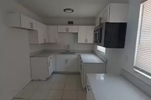 1810 S 32nd St, Fort Pierce, FL 34947 - Photo 4