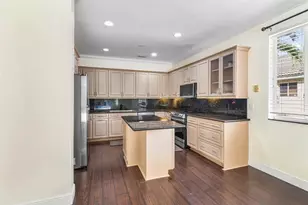 1325 Camellia Cir, Weston, FL 33326 - Photo 10