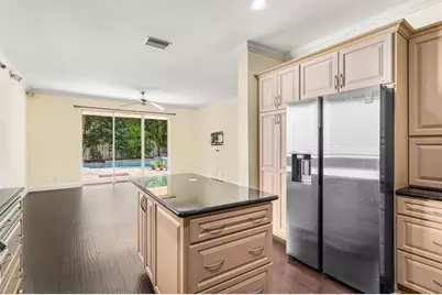 1325  Camellia Cir, Weston, FL 33326 - Photo 12