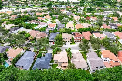 1325  Camellia Cir, Weston, FL 33326 - Photo 38