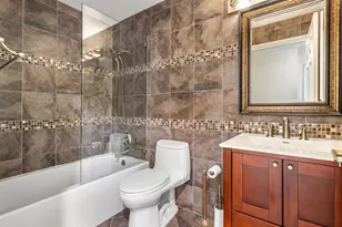 1325 Camellia Cir, Weston, FL 33326 - Photo 24