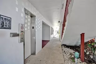 2050 NE 39th St, Lighthouse Point, FL 33064 - Photo 12