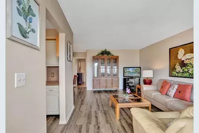 2050 NE 39th St, Unit #203S, Lighthouse Point, FL 33064 - Photo 2