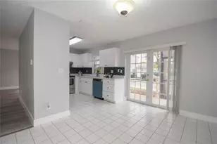 4801 Grapevine Wy, Davie, FL 33331 - Photo 2