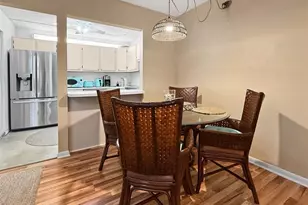 320 Knotty Pine Cir, Greenacres, FL 33463 - Photo 4