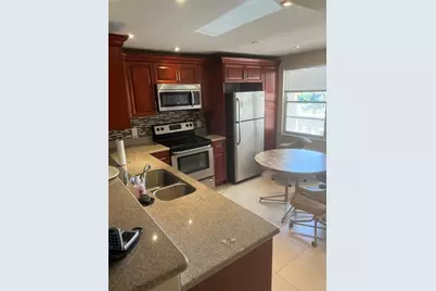 4301  Martinique Cir, Unit #L2, Coconut Creek, FL 33066 - Photo 2