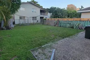 1523 NE 34th St, Oakland Park, FL 33334 - Photo 8