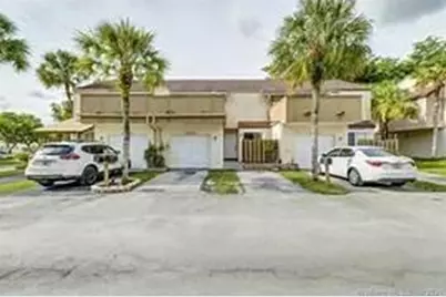 8205 NW 9th Ct, Unit #1, Plantation, FL 33324 - Photo 4