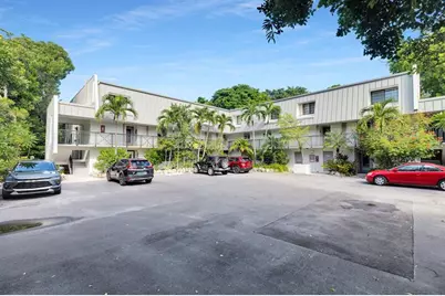97652  Overseas Hwy, Unit #M8, Key Largo, FL 33037 - Photo 6