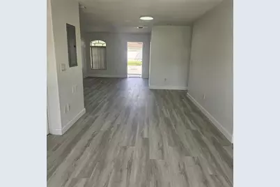 7327 NW 173rd Dr, Unit #104, Hialeah, FL 33015 - Photo 6