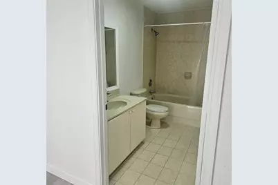 7327 NW 173rd Dr, Unit #104, Hialeah, FL 33015 - Photo 14