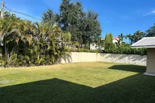 525 NE 58th St, Miami, FL 33137 - Photo 2