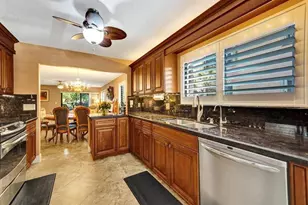 2210 SW 92nd Ter, Davie, FL 33324 - Photo 32