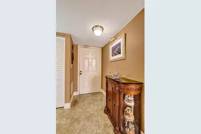 2210 SW 92nd Ter, Unit #2702, Davie, FL 33324 - Photo 8