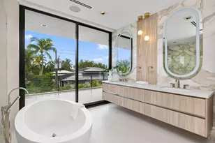 1626 E Lake Dr, Fort Lauderdale, FL 33316 - Photo 26