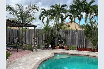 12757 NW 11th Ct, Sunrise, FL 33323 - Photo 16