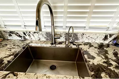 2450  Presidential Way, Unit #1006, West Palm Beach, FL 33401 - Photo 12