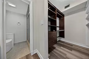 1100 SE 5th Ct, Pompano Beach, FL 33060 - Photo 12