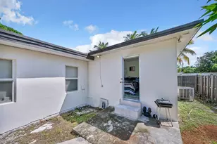 16010 NE 5th Ave, Miami, FL 33162 - Photo 48