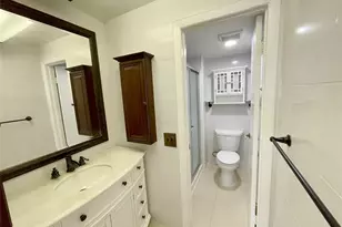 5090 SW 64th Ave, Davie, FL 33314 - Photo 12