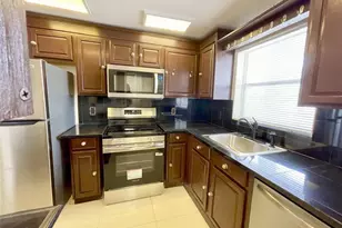 5090 SW 64th Ave, Davie, FL 33314 - Photo 4